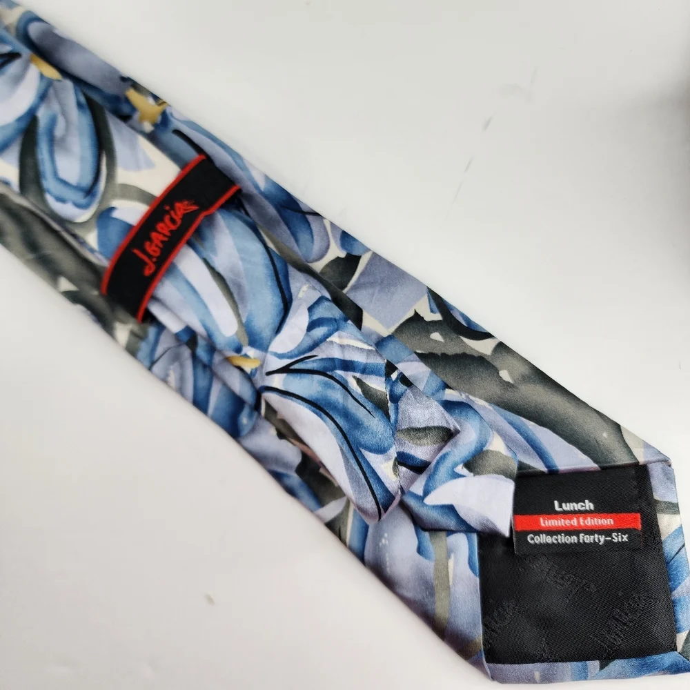 J. GARCIA Blue Floral Silk Tie.